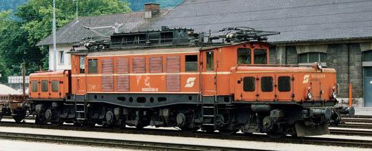 Electric locomotive class Rh 1020<br /><a href='images/pictures/Roco/63866.jpg' target='_blank'>Full size image</a>